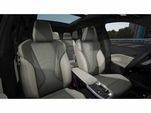 New 2026 BMW X1 xDrive28i w/ Technology Package AWD/4WD image 11