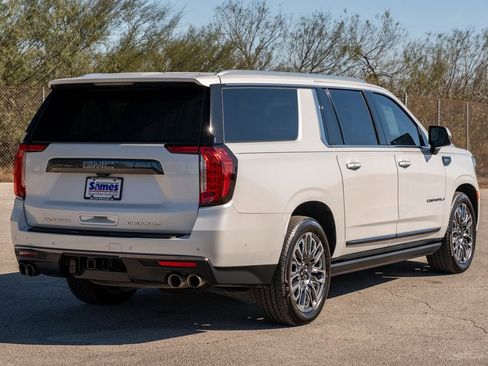 Used 2023 GMC Yukon XL Denali Ultimate w/ LPO, Floor Liner Package image 7