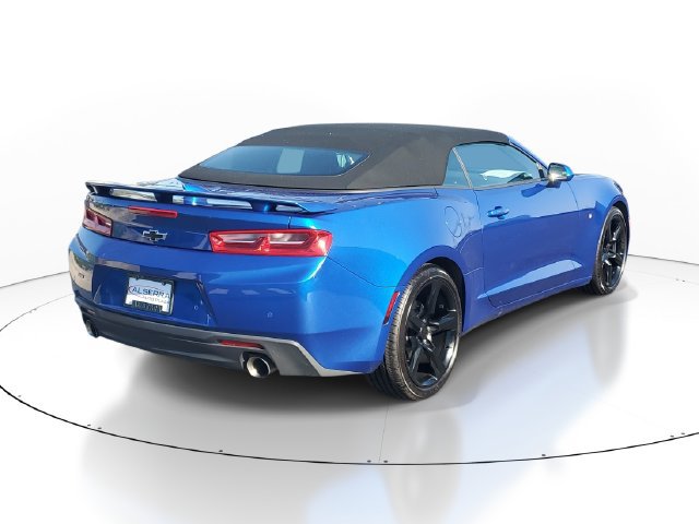 Used 2018 Chevrolet Camaro LT RWD image 4