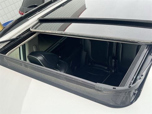 Used 2023 Honda Pilot Elite image 23