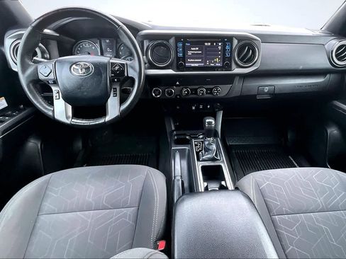 Used 2019 Toyota Tacoma TRD Off-Road image 10