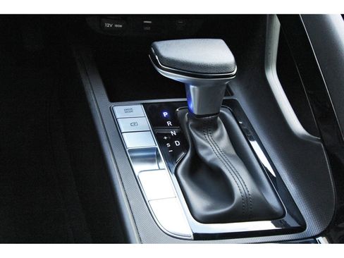 Used 2025 Hyundai Elantra Hybrid FWD image 27