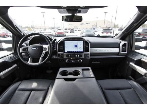 Used 2022 Ford F250 Lariat w/ Lariat Ultimate Package image 12