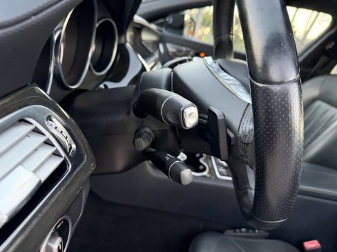 Used 2014 Mercedes-Benz CLS 550 4MATIC image 30