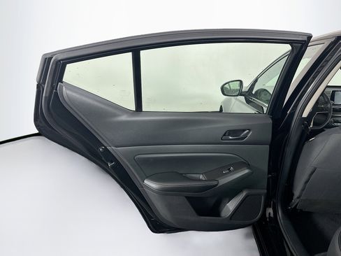 Used 2024 Nissan Altima 2.5 SV image 24