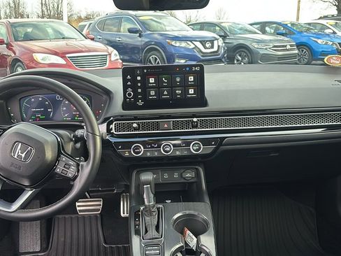 Certified 2025 Honda Civic Sport Touring image 12