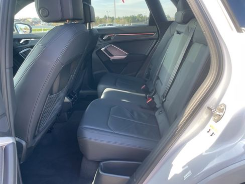 Used 2025 Audi Q3 2.0T Premium image 12