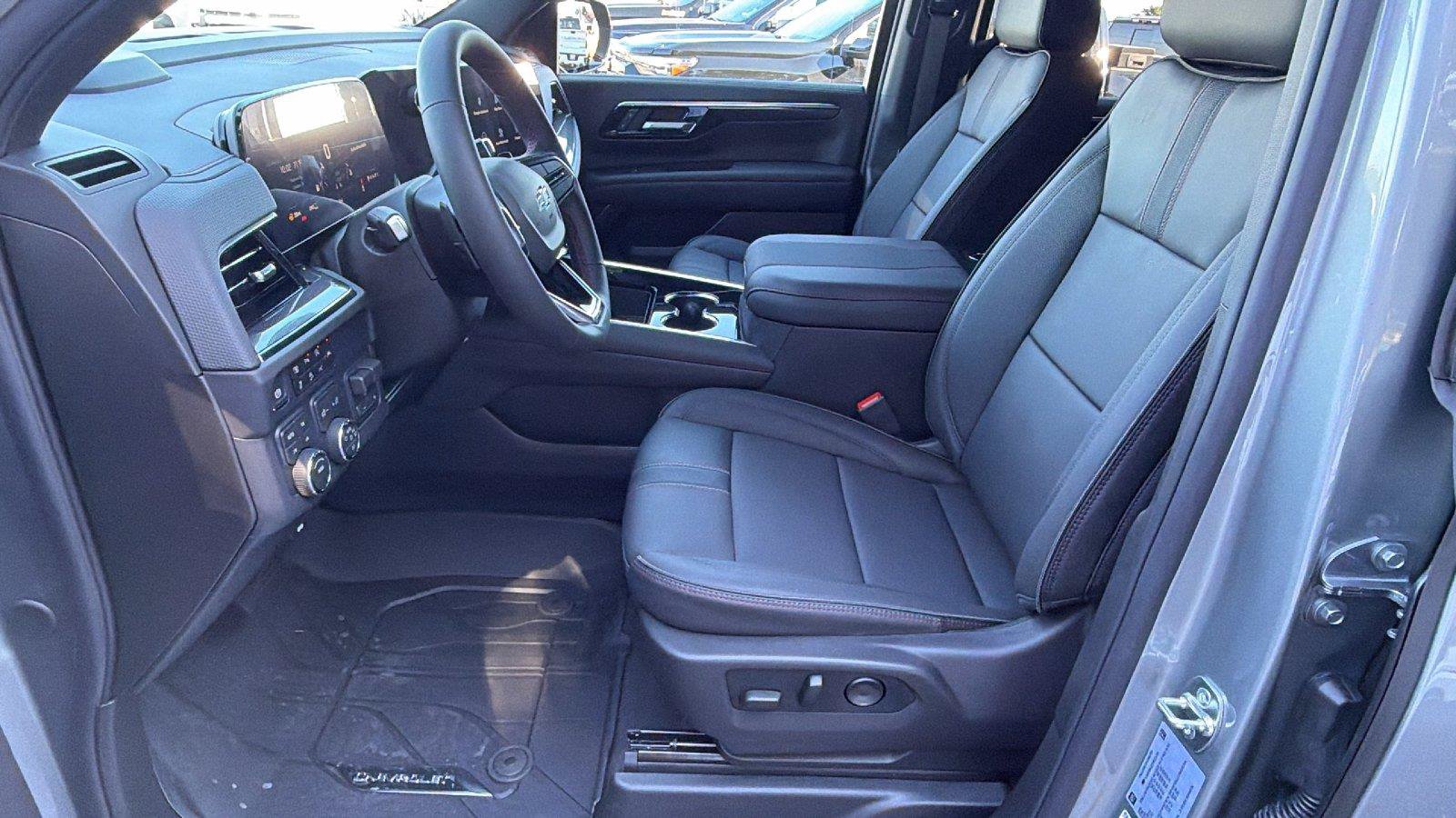 New 2027 Chevrolet Tahoe RST w/ Comfort Package AWD/4WD image 17