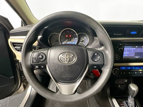 Used 2014 Toyota Corolla LE image 17