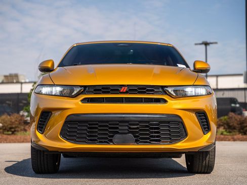 Used 2024 Dodge Hornet R/T AWD/4WD image 2