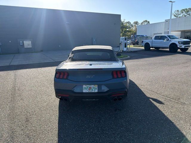Used 2025 Ford Mustang GT Premium w/ GT Performance Package RWD image 7