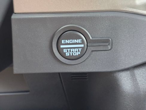 New 2026 Ford Bronco Outer Banks w/ Sasquatch Package AWD/4WD image 24