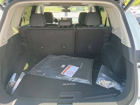 New 2026 Nissan Rogue Platinum w/ Platinum Premium Package AWD/4WD image 15