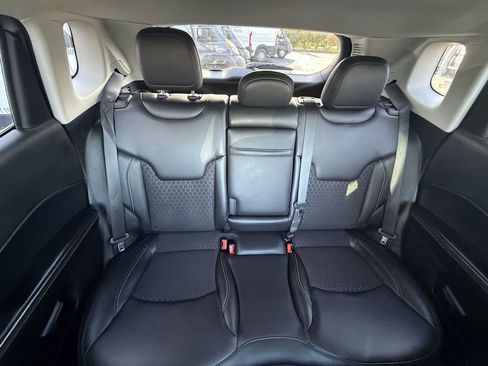 Used 2019 Jeep Compass Latitude w/ Cold Weather Group image 27