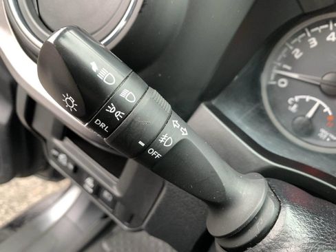 Used 2019 Toyota Tacoma TRD Off-Road image 19