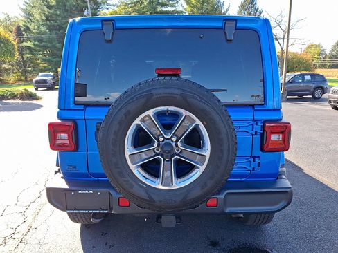 Certified 2022 Jeep Wrangler Unlimited Sahara w/ LED Lighting Group image 5