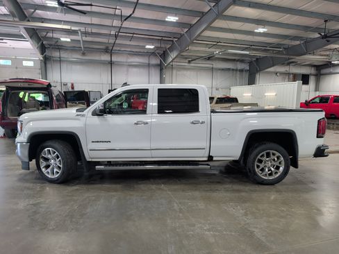 Used 2018 GMC Sierra 1500 SLT w/ SLT Premium Package AWD/4WD image 2