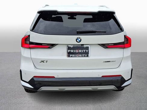Used 2025 BMW X1 xDrive28i AWD/4WD image 5