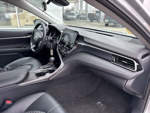 Used 2023 Toyota Camry SE image 33