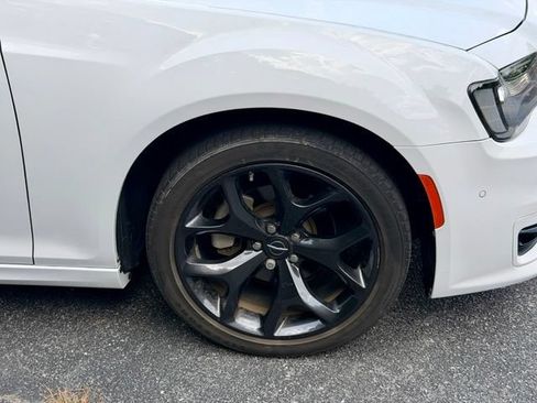Used 2023 Chrysler 300 Touring L RWD image 29