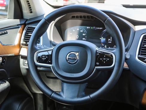 Used 2022 Volvo XC90 T8 Inscription Expression w/ Advanced Package image 15