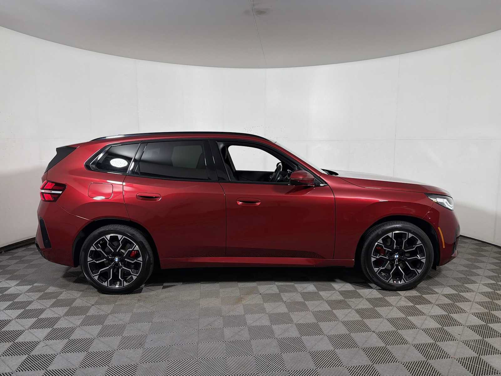 Used 2026 BMW X3 xDrive30i w/ M Sport Package AWD/4WD image 7