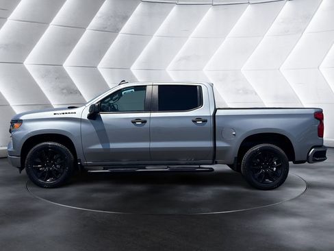 Certified 2023 Chevrolet Silverado 1500 Custom RWD image 2
