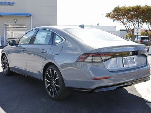 New 2025 Honda Accord Touring image 8
