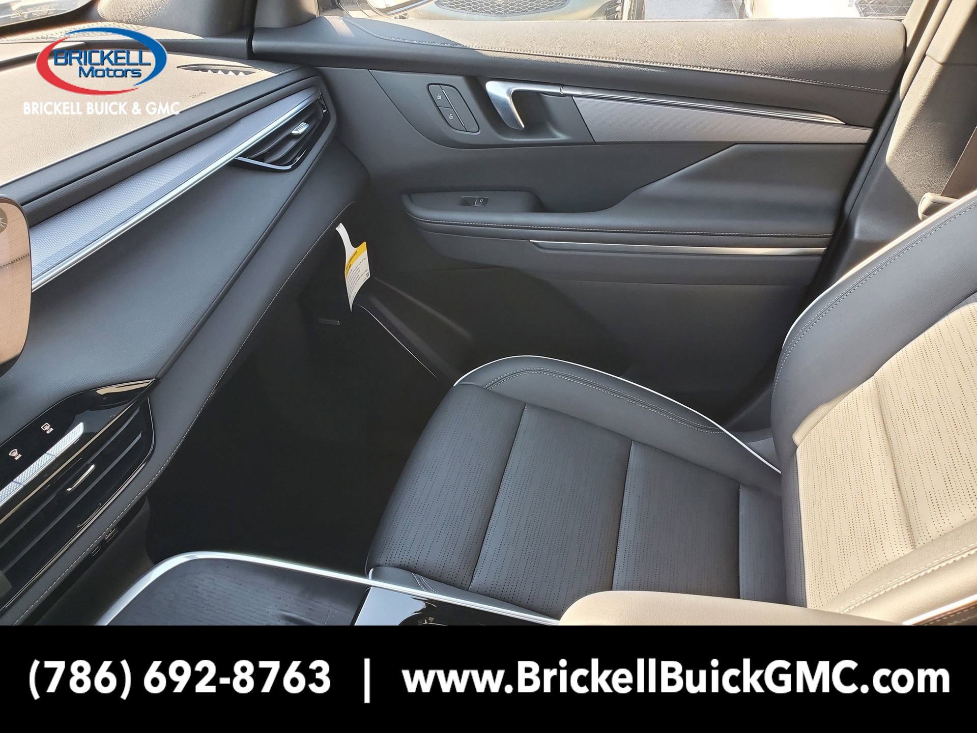 New 2025 Buick Enclave Sport Touring w/ Power Package AWD/4WD image 26