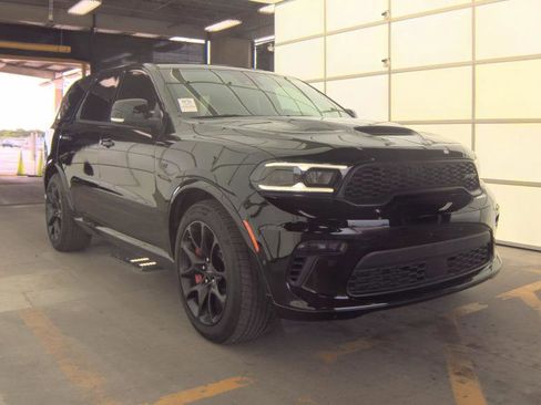 Used 2022 Dodge Durango SRT w/ SRT Interior Appearance Group AWD/4WD image 4