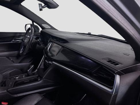 Used 2020 Cadillac XT6 Premium Luxury image 30