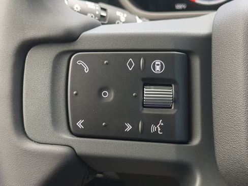 New 2026 Land Rover Defender 110 X-Dynamic SE AWD/4WD image 26