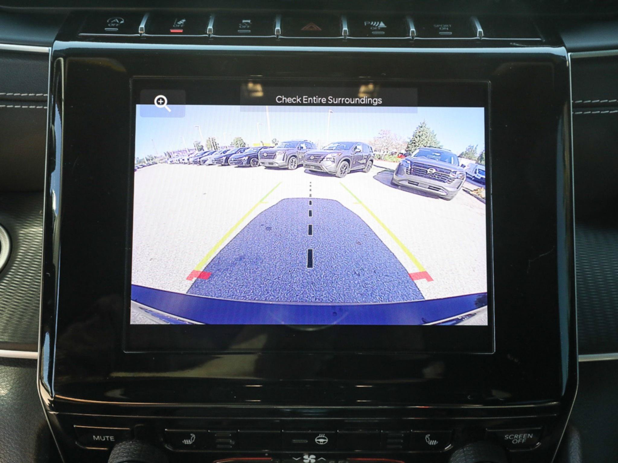 Used 2023 Jeep Grand Cherokee L Laredo AWD/4WD image 17