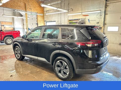 Used 2024 Nissan Rogue SV AWD/4WD image 5
