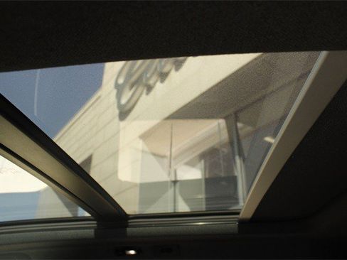 Used 2021 Volvo XC40 P8 Recharge w/ Advanced Package image 48