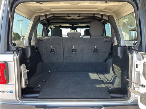 Used 2024 Jeep Wrangler Unlimited Rubicon 4xe image 7