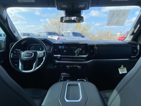 Used 2022 GMC Sierra 1500 SLT image 14