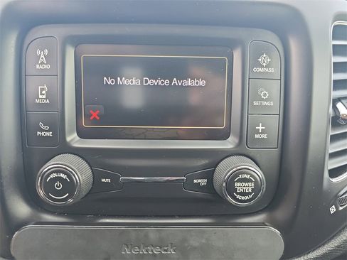 Used 2018 Jeep Compass Latitude w/ Safe & Security Group image 18