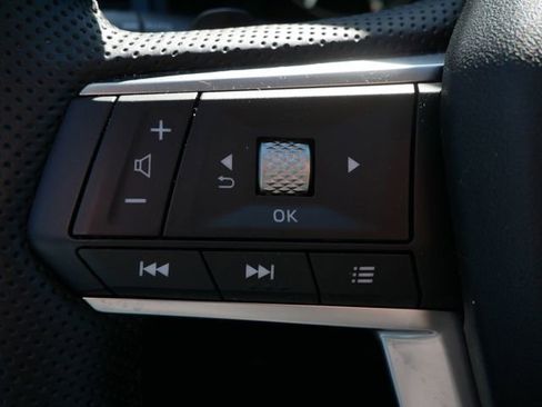 Used 2025 Mitsubishi Outlander ES image 23