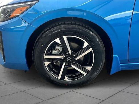 Certified 2025 Nissan Sentra SV image 10