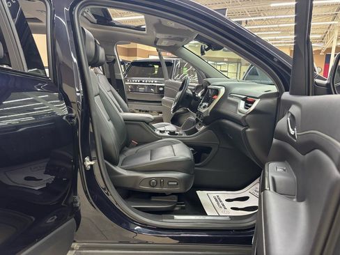 Used 2021 GMC Acadia SLT w/ Elevation Edition FWD image 15