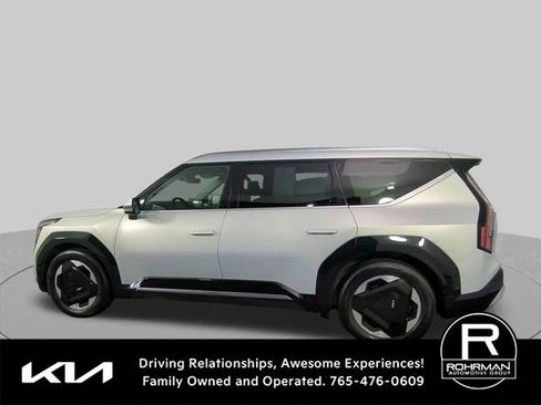 Used 2024 Kia EV9 Land AWD/4WD image 7