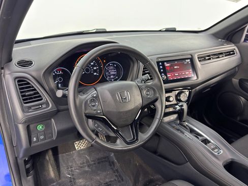 Used 2021 Honda HR-V Sport image 12
