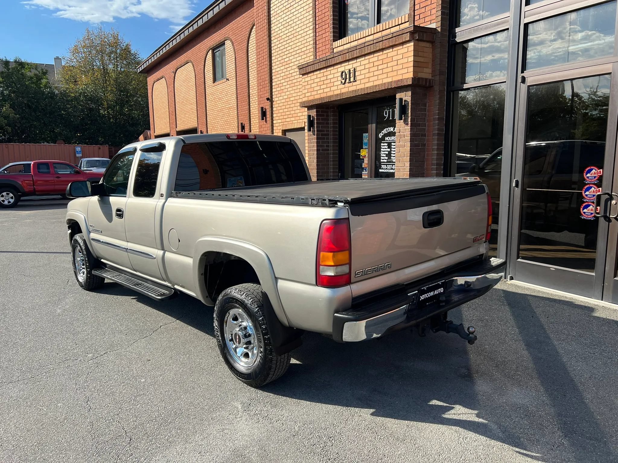 Used 2003 GMC Sierra 2500 SLE RWD image 4