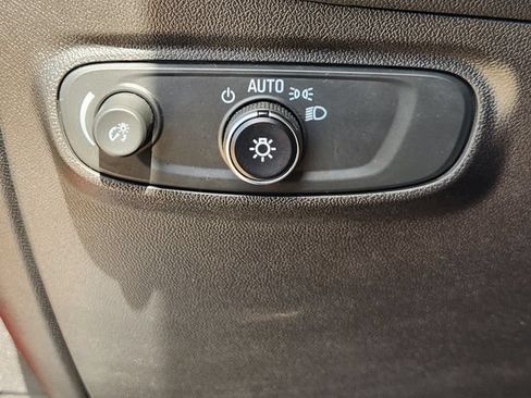 Used 2024 Chevrolet Equinox RS FWD image 21