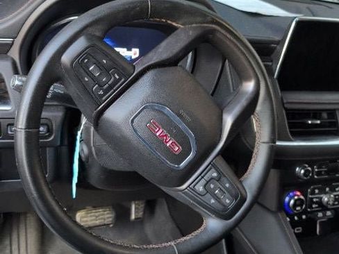 Used 2024 GMC Yukon AT4 w/ AT4 Premium Package AWD/4WD image 15