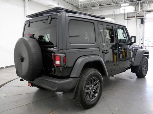 Used 2020 Jeep Wrangler Unlimited Sport w/ Technology Group AWD/4WD image 7