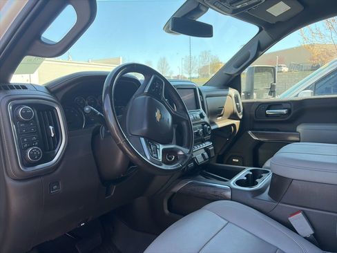 Used 2023 Chevrolet Silverado 2500 LTZ w/ LTZ Convenience Package image 9