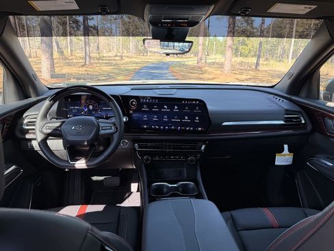 New 2026 Chevrolet Traverse RS FWD image 19