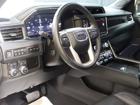 Used 2023 GMC Yukon Denali AWD/4WD image 46